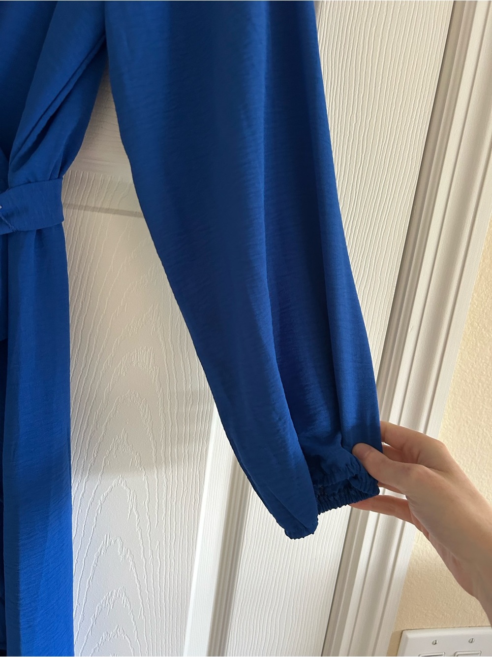Luxology Ruffle Wrap Size Small Long Sleeve Tie Waist Midi Dress - Picture 3 of 7